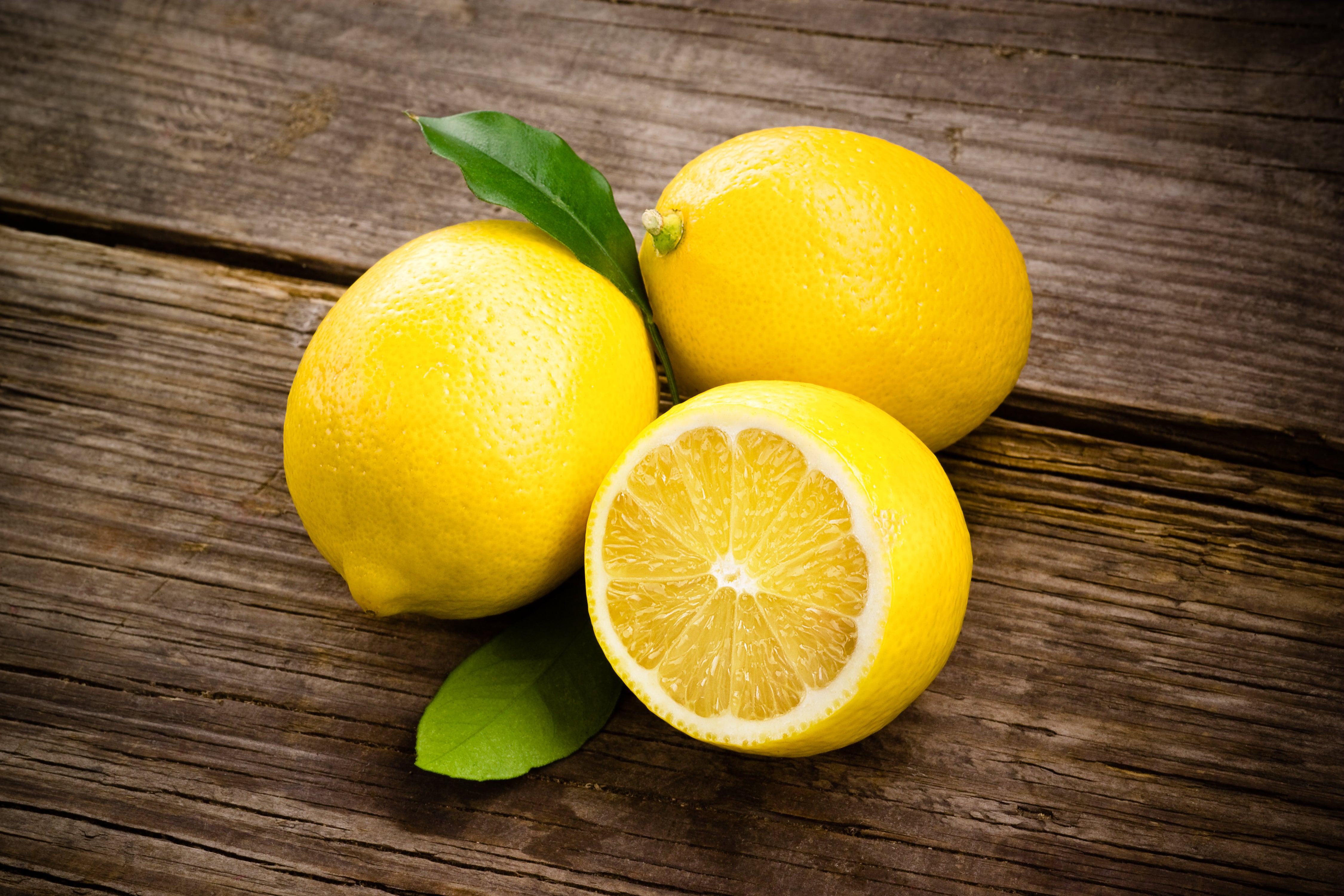 Sicilian Lemon White Balsamic Vinegar - INFUSED Oils & Vinegars
